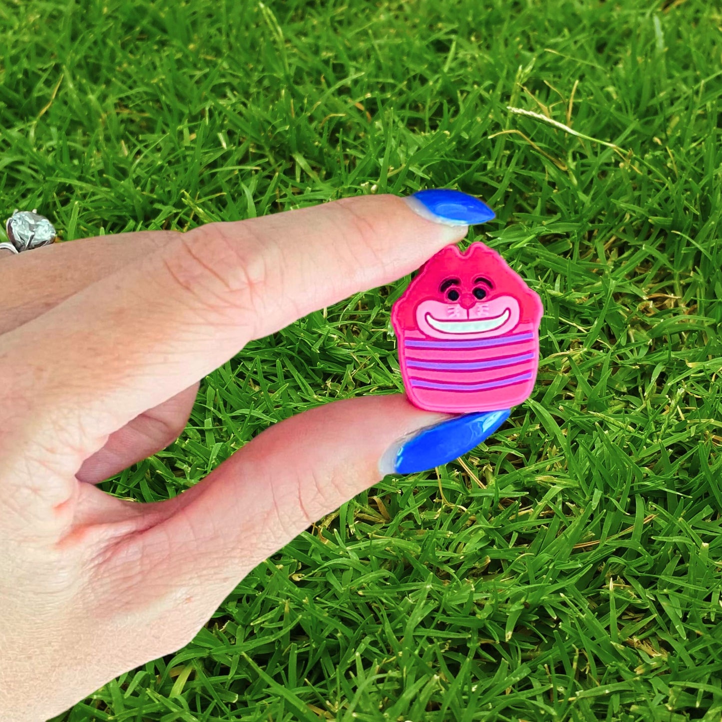 Alice in Wonderland Cheshire Cat Silicone Focal Bead 12 pk