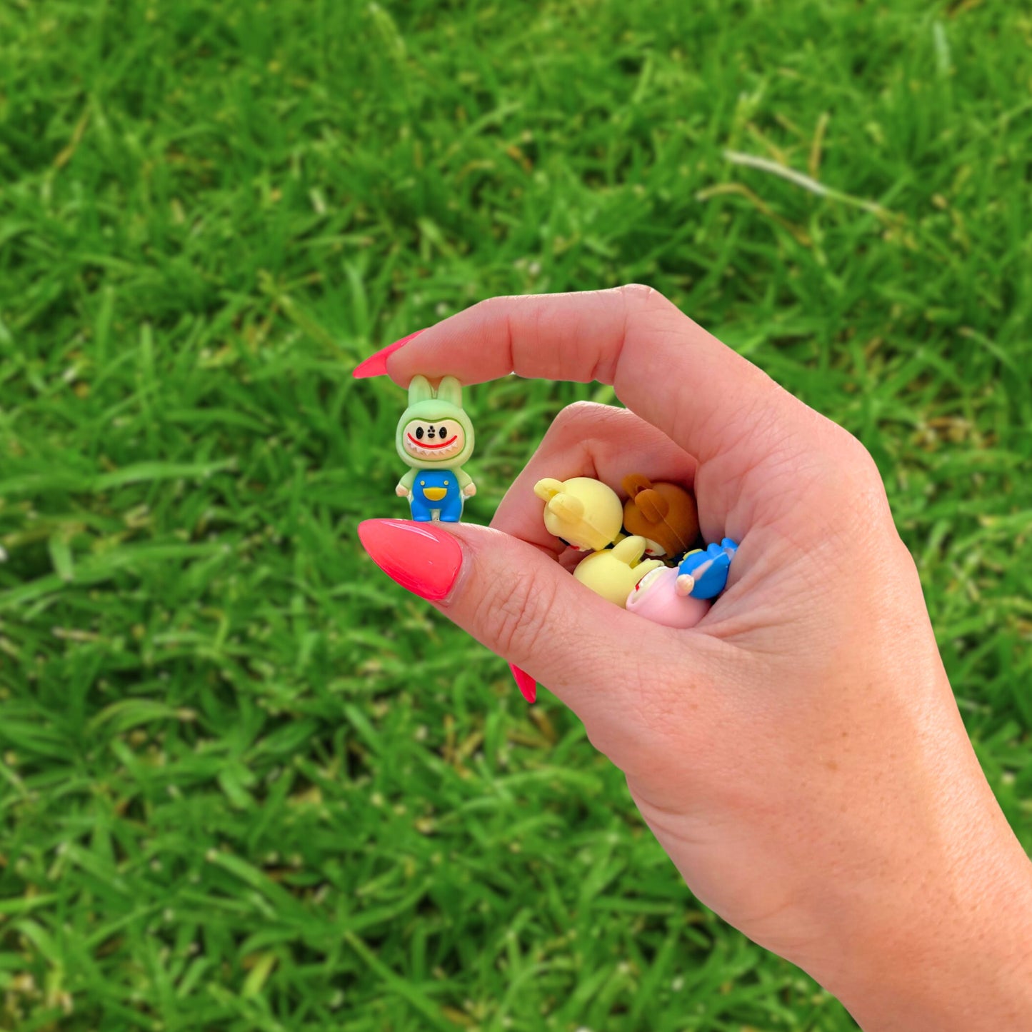 La bu bu  Silicone Focal Bead 12pk Mixed